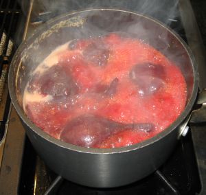 beets%20-%20simmering%20in%20red%20stock.jpg