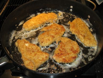 chicken%20-%20frying%20other%20side.jpg