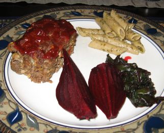 meatloaf%2C%20beets%2C%20pesto%20pasta.jpg